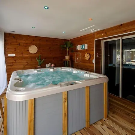 Villa 06o - Mathis Cote D'azur - Belle Avec Piscine Et Jacuzzi Prive Antibes